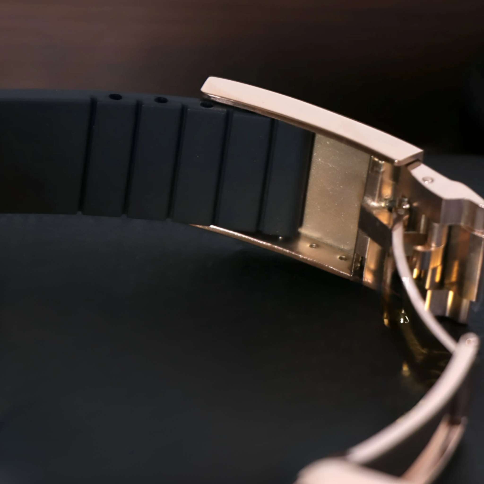 Chrono Arabic Or Rose Oysterflex – Chronographe Méca-Quartz