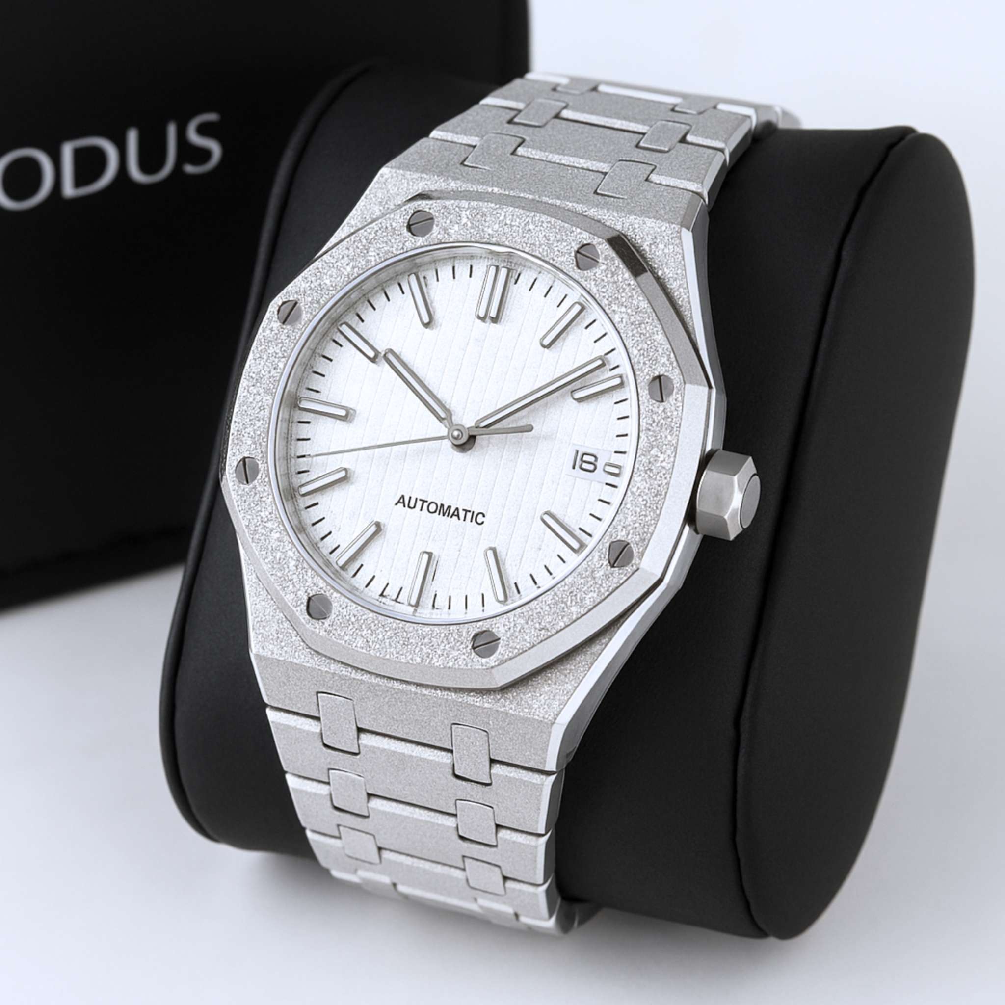 Octo Frosted portée au poignet | Modus Horlogerie