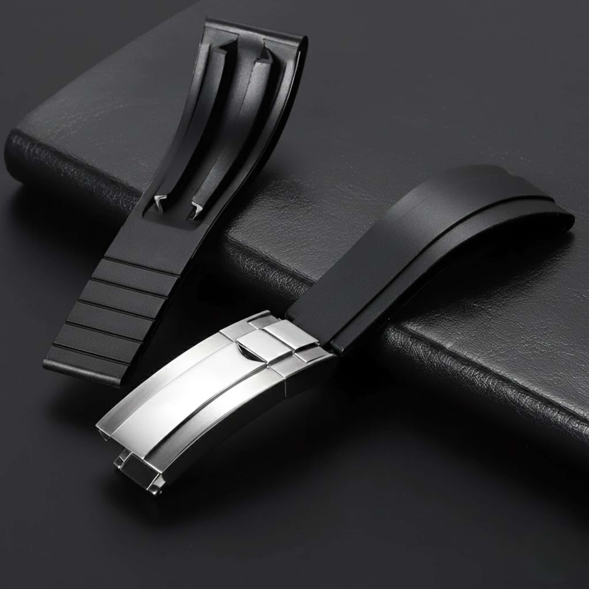 UNIVERSAL OYSTERFLEX BRACELET | RUBBER