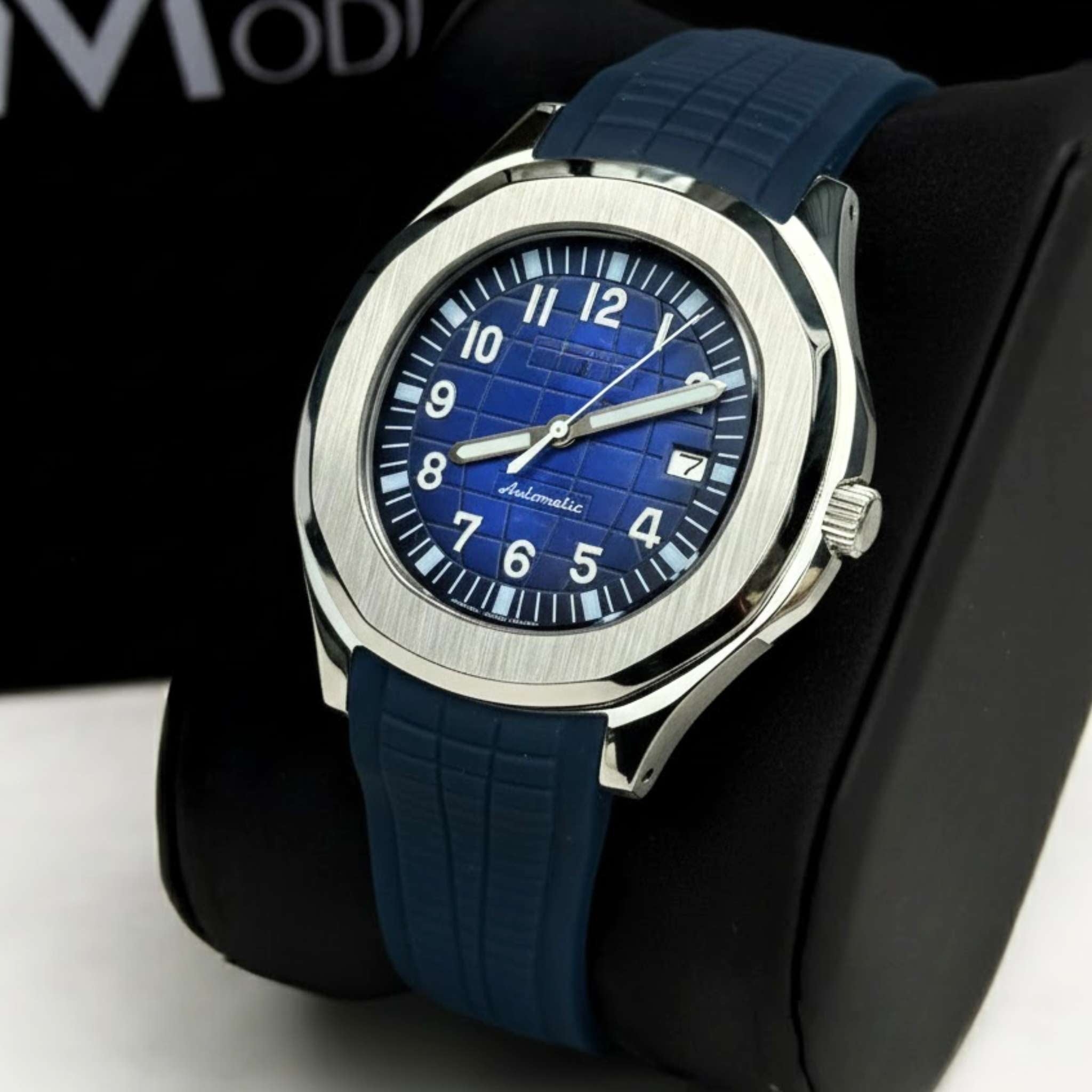 Montre SEIKMOD Aquanaut Bleu automatique NH35, assemblée à la main en France.
