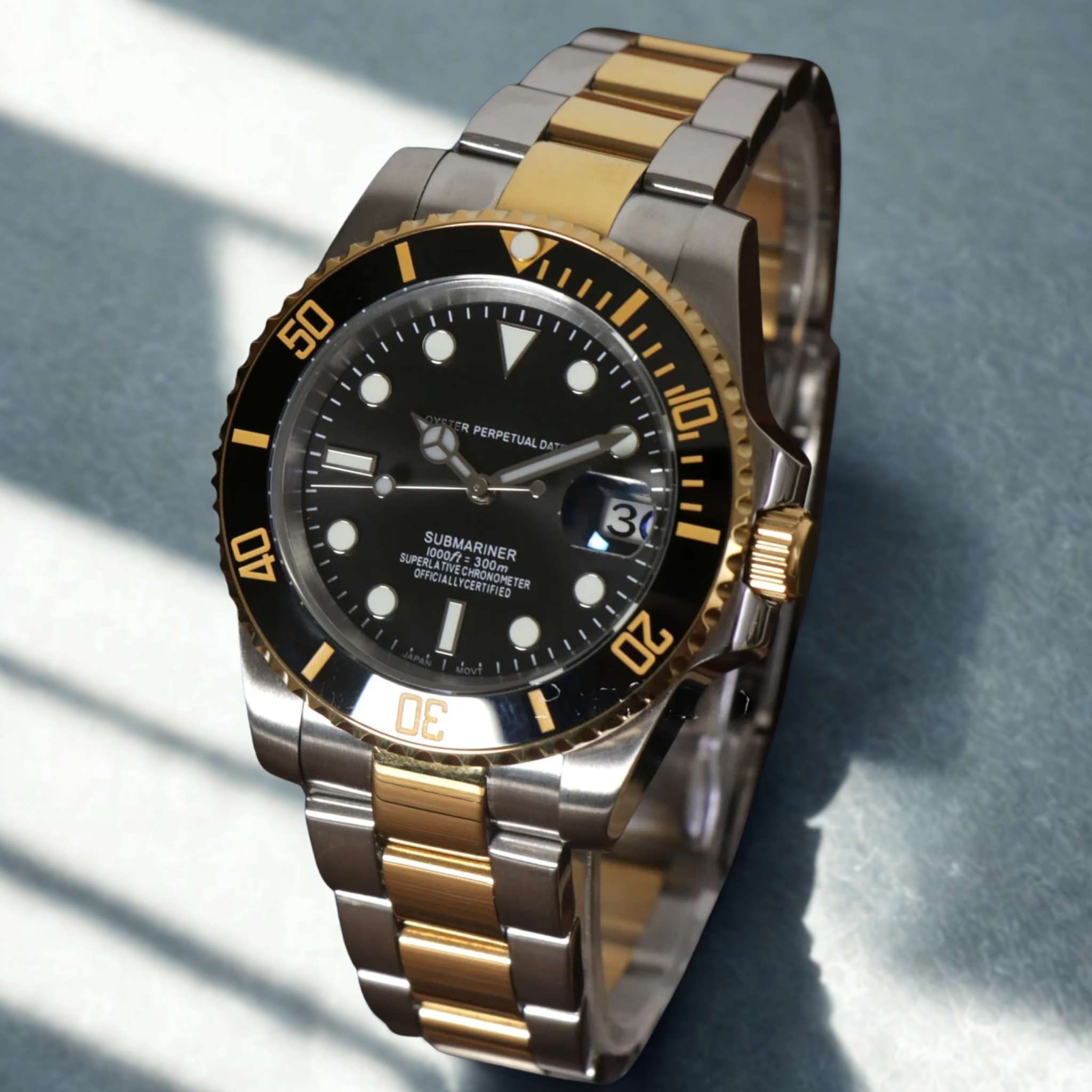 Montre SEIKMOD SUBMARINER Or Argent vue de face, mouvement automatique NH35, assemblée en France